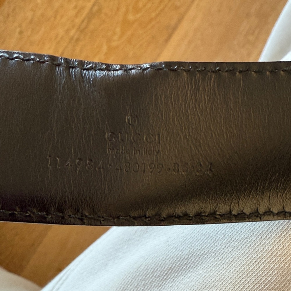 Gucci Black Leather Belt with Silver Buckle - Picture 4 of 4